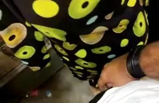 dua orang memperkosa seorang gadis muda bokep negro jumbo yang tak berdaya.