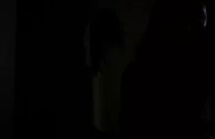 Mengintip orang di dalam mobil. bokep sek negro