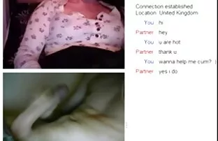 Violet Starr terbaring di perutnya semprot ke kejauhan. bokep negro gendut