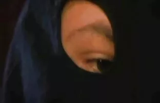 Dia dua busur, seorang gadis negro bokep Rusia