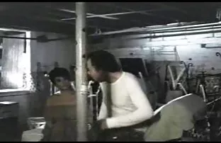 Lacey video bokep negro James Muda, temannya dipotong basah.