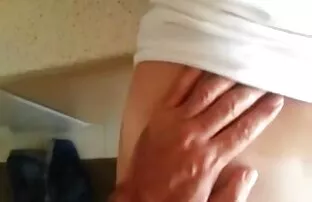 Menyentak kacamata Emily dalam creampie bokep jav vs negro menyentak